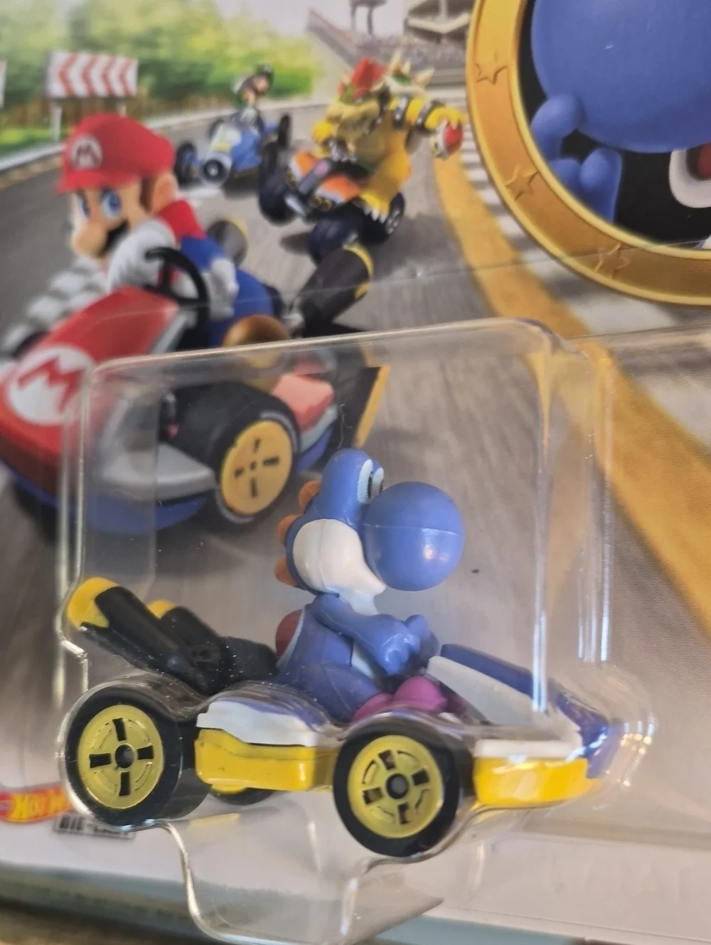 Mariokart × Mariokart Blue Yoshi Standard Kart Car, 1:64, Blue Multi.